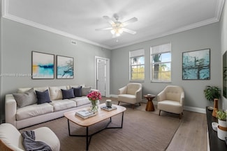 533 NE 3rd Ave Unit 304, Fort Lauderdale, FL 33301