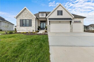 4602 W 136th Terrace, Leawood, KS 66224