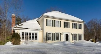 28 Hansom Dr, Merrimac, MA 01860