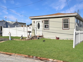 703 Clark Ave, Union Beach, NJ 07735