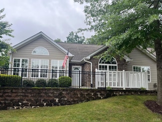 1151 Jefferson Way, Forest, VA 24551