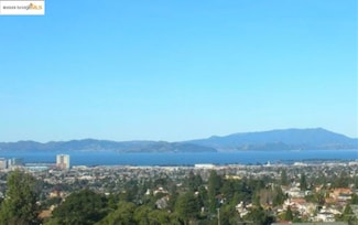 135 Alta Rd, Oakland, CA 94618