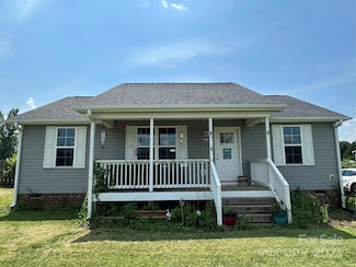 2303 Dillon Dr, Newton, NC 28658