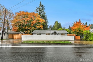 15914 52nd Ave W, Edmonds, WA 98026