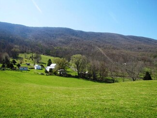 2091 Pete Amos Rd, Lindside, WV 24951