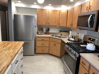 6650 Vernon Ave S Unit 112, Edina, MN 55436