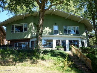 16269 Lakeview Dr, Vandalia, MI 49095
