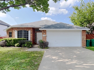 553 Stonewall Ct, Cedar Hill, TX 75104