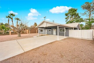 3072 Greenbriar Dr, Las Vegas, NV 89121