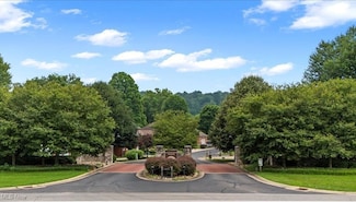 64 Alexander Dr, Williamstown, WV 26187