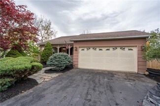 211 Cave Hollow, West Henrietta, NY 14586