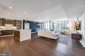 45 Sutton Square SW Unit 1006, Washington, DC 20024