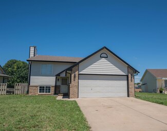 4828 S Custer Cir, Wichita, KS 67217