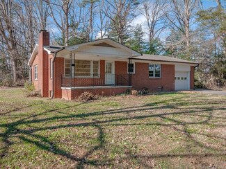 12 Fishers Mill Rd, Arden, NC 28704