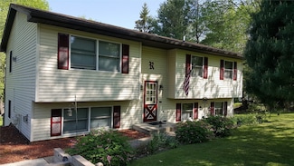 196 Poplar Hill Rd, Binghamton, NY 13901