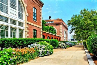 42 8th St Unit 3521, Charlestown, MA 02129