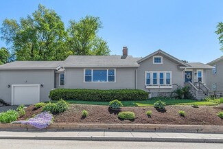 24 Indian Lake Pkwy, Worcester, MA 01605