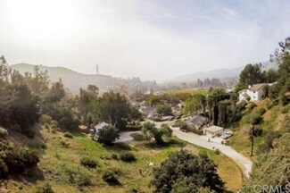2942 Oak Glen Rd, Glendale, CA 91208