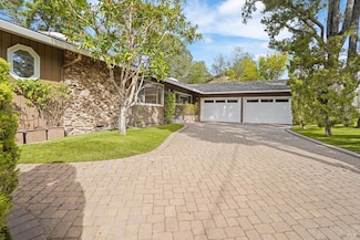 1015 Regio Ct, Lafayette, CA 94549