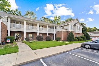 2221 Locksley Woods Dr Unit C, Greenville, NC 27858