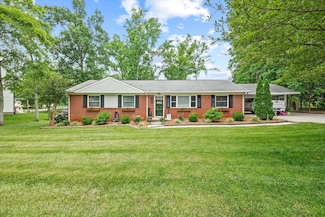 1298 Eastwood Dr, Cookeville, TN 38501