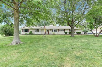 15690 S Renner Rd, Olathe, KS 66062