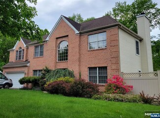 243 Paramus Rd, Paramus, NJ 07652