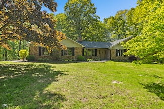 5920 Crooked Creek Dr E, Martinsville, IN 46151