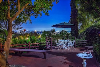 3935 Oakfield Dr, Sherman Oaks, CA 91423