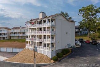 49 Aqua Finn Dr Unit 3A, Lake Ozark, MO 65049