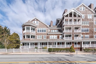 53 Conanicus Ave Unit 2G, Jamestown, RI 02835