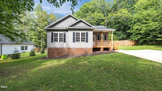 604 E Oakwood St, Mebane, NC 27302