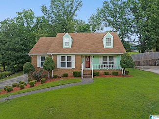 916 Woodbrook Rd, Center Point, AL 35215