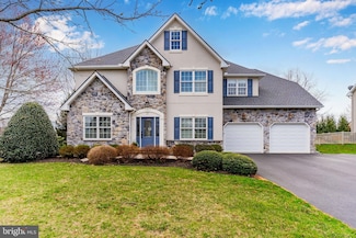 211 Shirley Ln, Boiling Springs, PA 17007