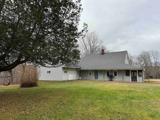 9 Fuller Rd, North Stratford, NH 03590
