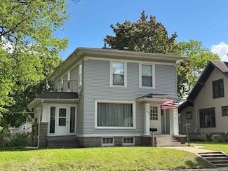 108 3rd Ave, Charles City, IA 50616