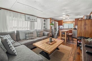 142 E Killingly Rd, Foster, RI 02825