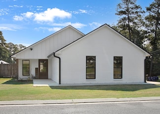 1007 S 10th St Unit Street, Leesville, LA 71446