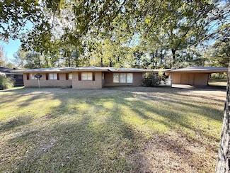 2589 Veterans Memorial Blvd N, Eupora, MS 39744