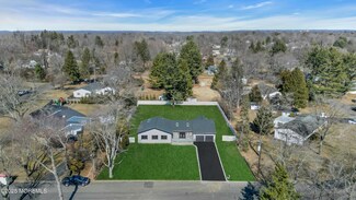 11 Kent Place, Eatontown, NJ 07724