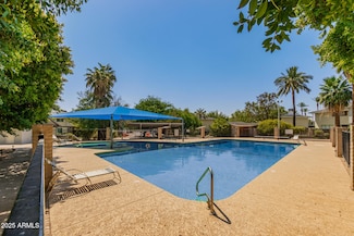 1385 N 44th St, Phoenix, AZ 85008