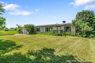 9270 E Jones Rd, Bellevue, MI 49021