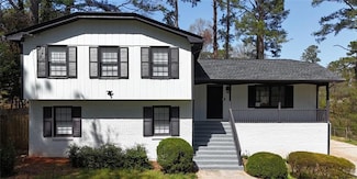 4087 Signal Ridge SW, Lilburn, GA 30047