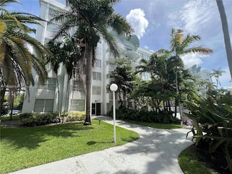 488 NW 165th St Unit B-414, Miami, FL 33169