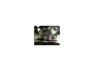 424 N Van Brunt Blvd, Kansas City, MO 64123