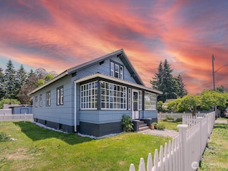 1802 N Tower Ave, Centralia, WA 98531