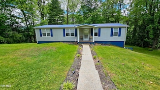 824 Buckner Ave W, Big Stone Gap, VA 24219