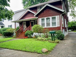 400 Stratford Rd, Ferndale, MI 48220