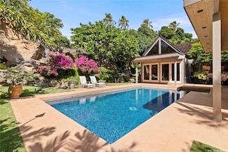 630 Ahakea St, Honolulu, HI 96816