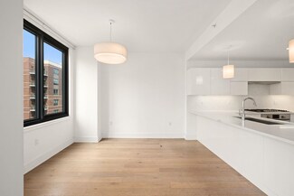 9 Avenue at Port Imperial Unit 918, West New York, NJ 07093